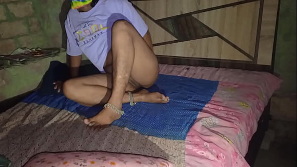 desi bhabhi ne squirt se devar ko nehla diya chudai ke waqt Hindi HD video sex